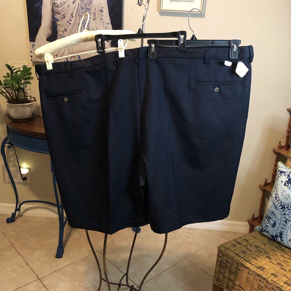 NWT Haggar Clothing Shorts - 60 - Picture 2 of 9